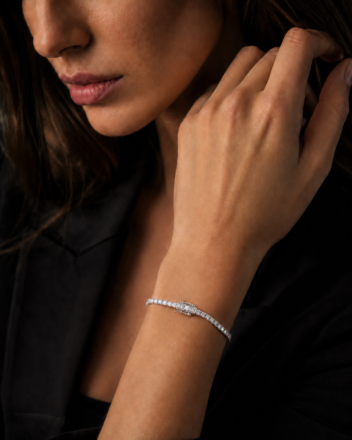 Aurelia Royale White Gold Oval Tennis Bracelet with Labgrown Diamond Accents