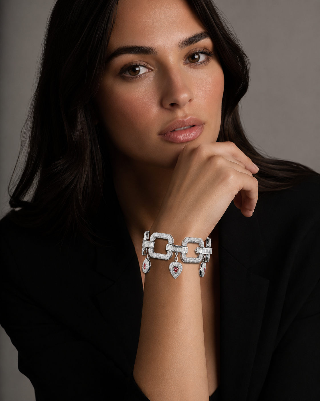 Aurelia Royale White Gold Chain Link Bracelet with Labgrown Diamond Charms