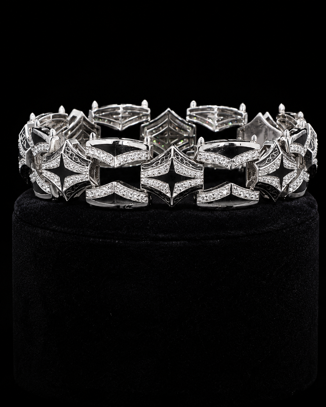 Aurelia Royale White Gold Geometric Bracelet with Labgrown Diamond Accents