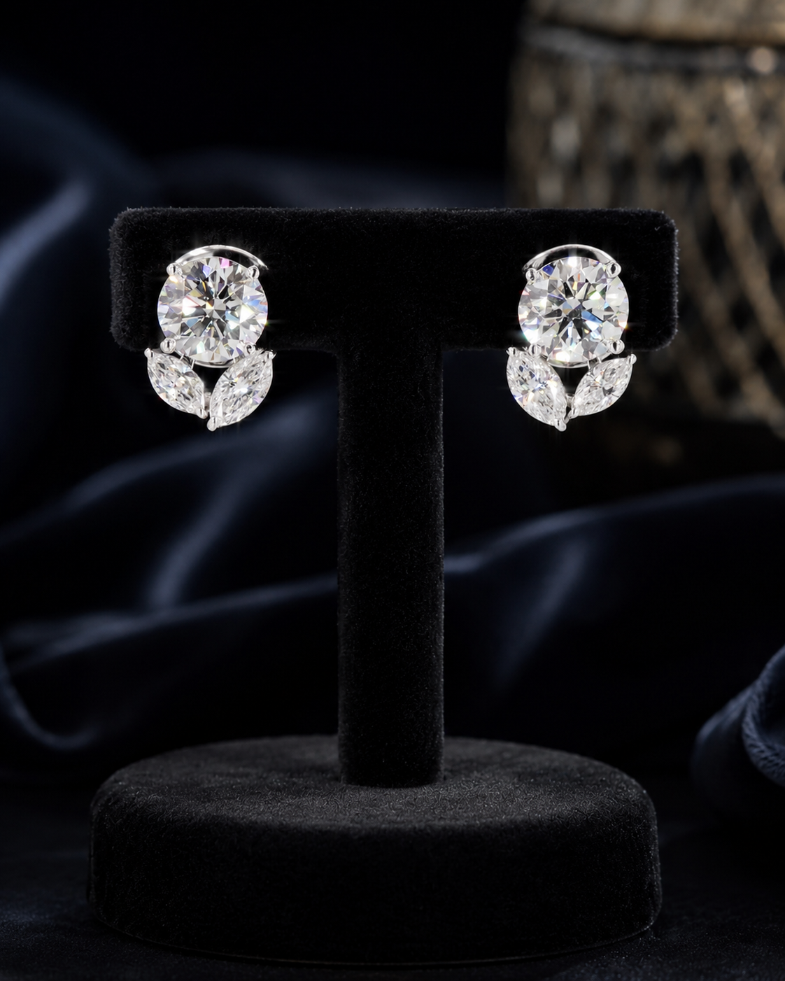 Aurelia Royale White Gold Stud Earrings with Labgrown Diamond Accents